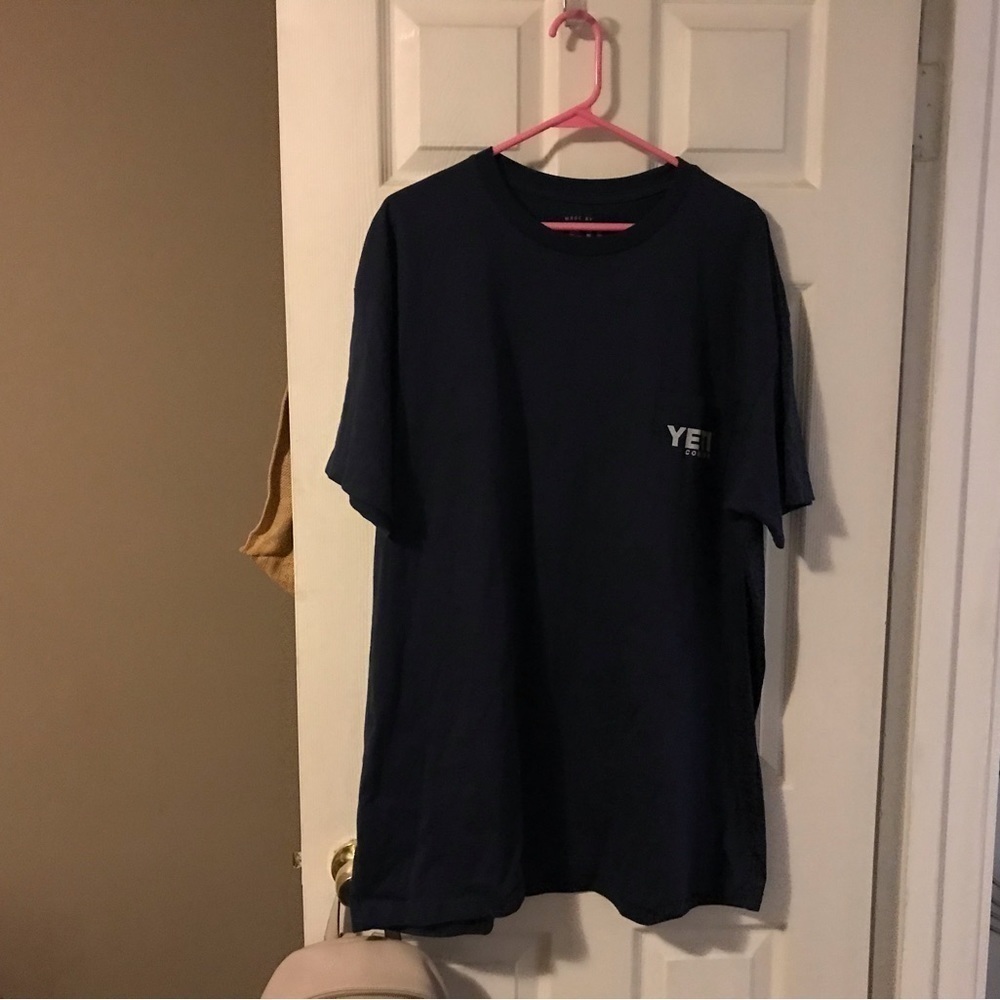 Mens Shorts Sleeve Yeti Tee